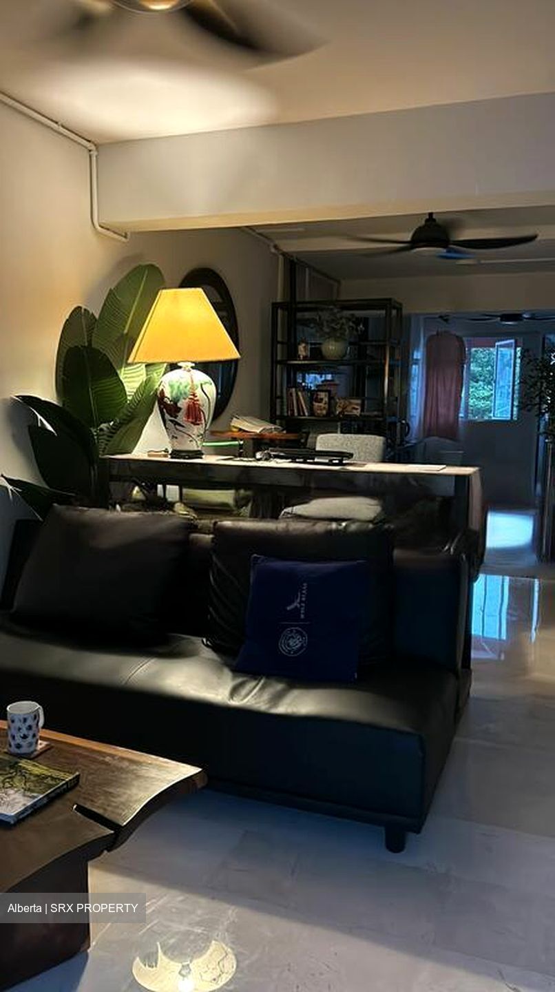 Blk 13 Holland Vista (Queenstown), HDB 3 Rooms #528774011